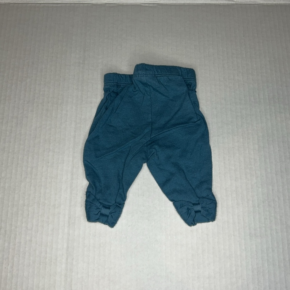 Carter’s - Picture 3 of 3